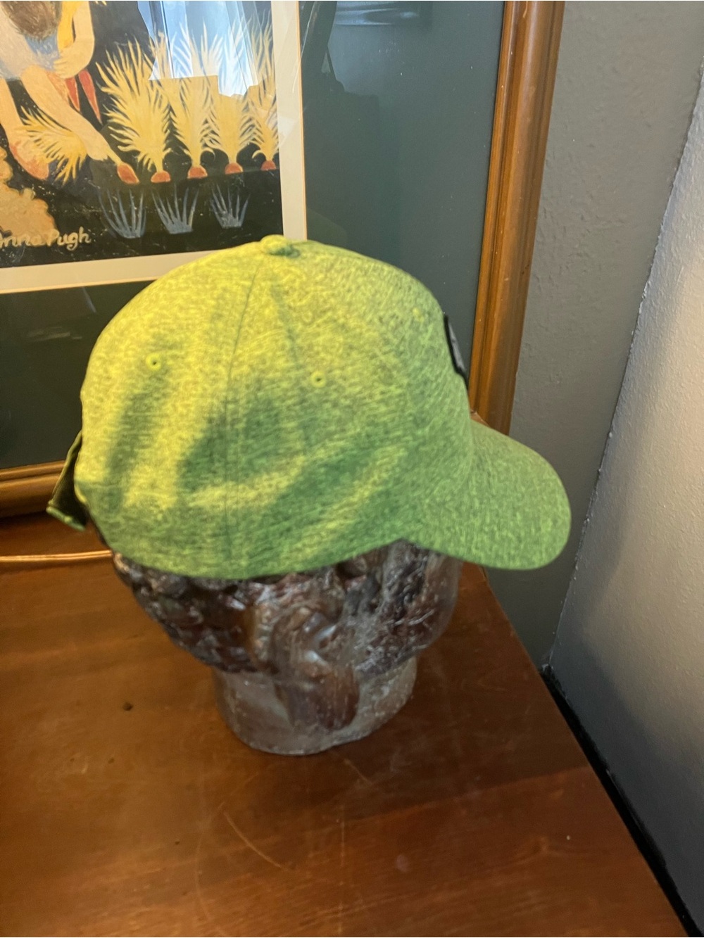 Essential’s hat - Picture 2 of 8